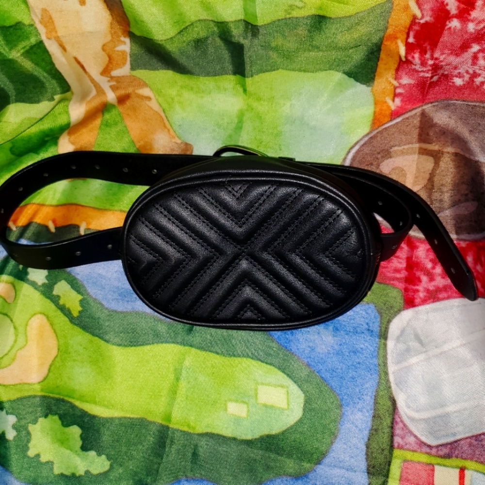 Belt Bag BLACK COLOR medium 6x4 inches